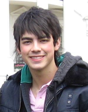 jonas_brothers_1176843095.jpg